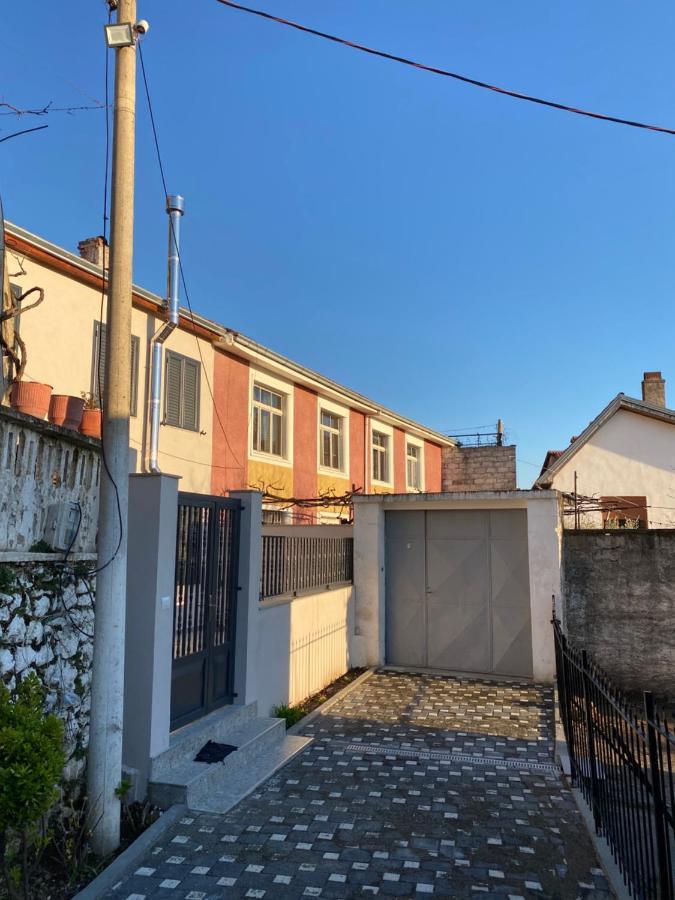 Vila Llulla Kruje Exterior photo