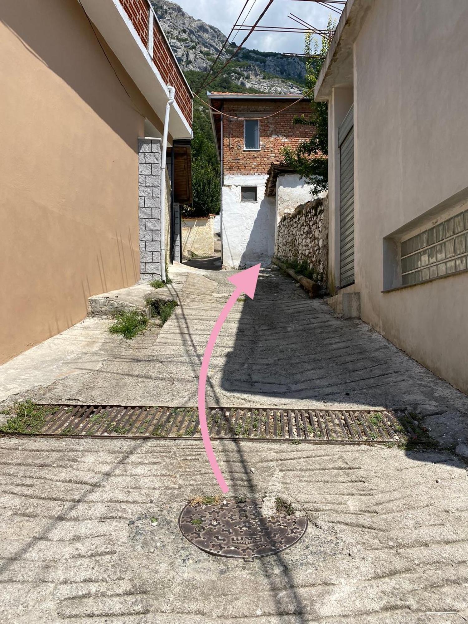 Vila Llulla Kruje Exterior photo